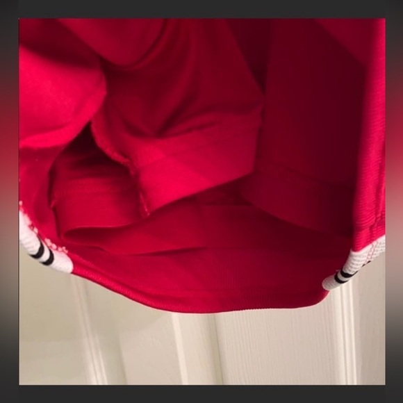 Mondetta Ribbed Red Workout Crop Top - Picture 6 of 7